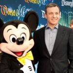 bob iger prezes disney plus apple